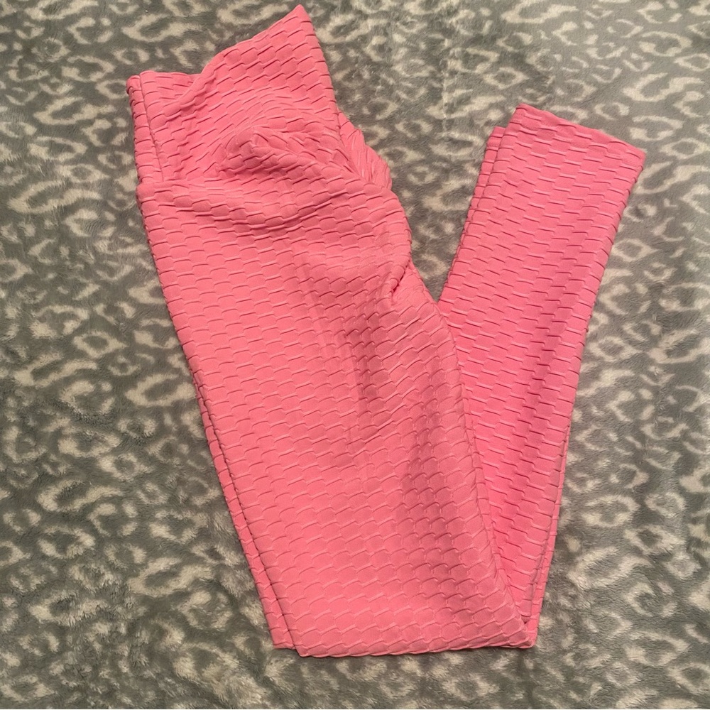 Pink Scrunch Booty Leggings